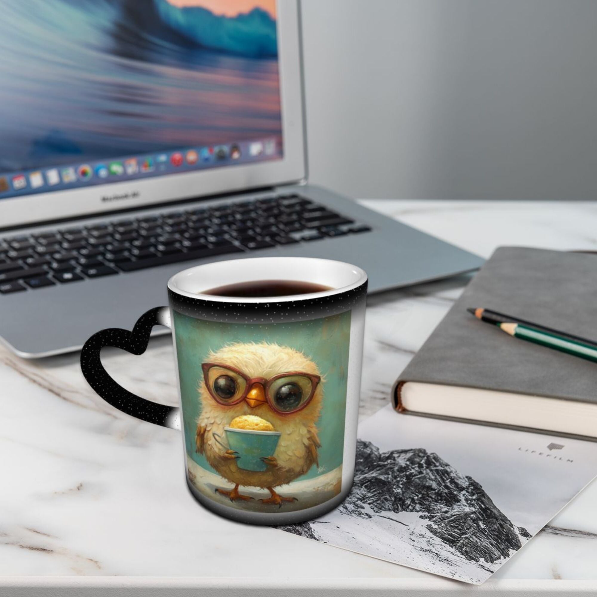 Creative Ceramic Color Changing Mug – Cute Cartoon Pet Design with Heart-Shaped Handle, Perfect for Hot & Cold Drinks